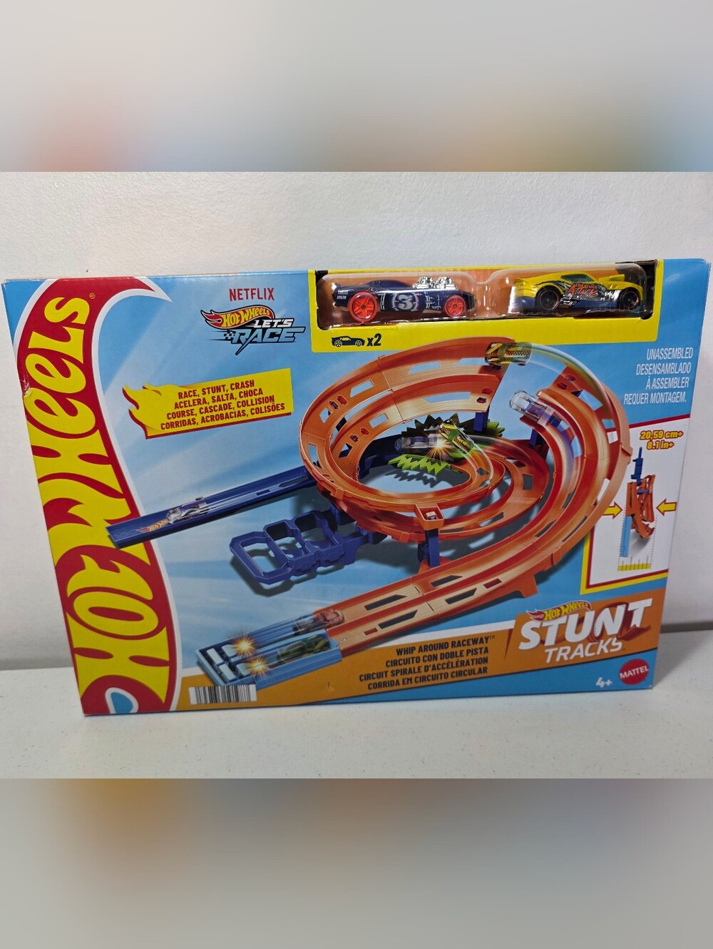 Hot Wheels Whip Around Raceway, 2 Toy Cars, 1:64 Scale, Walmart Exclusive *NIB*